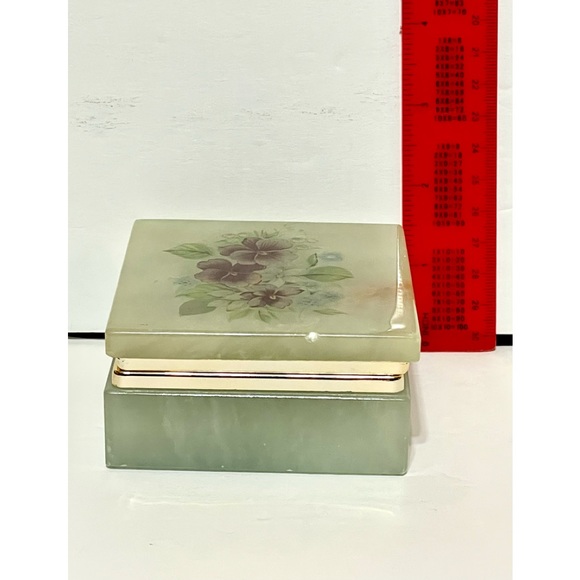 Genuine Alabaster Stone VTG Handcrafted Square Hinged Flower Trinket Box - Picture 3 of 7